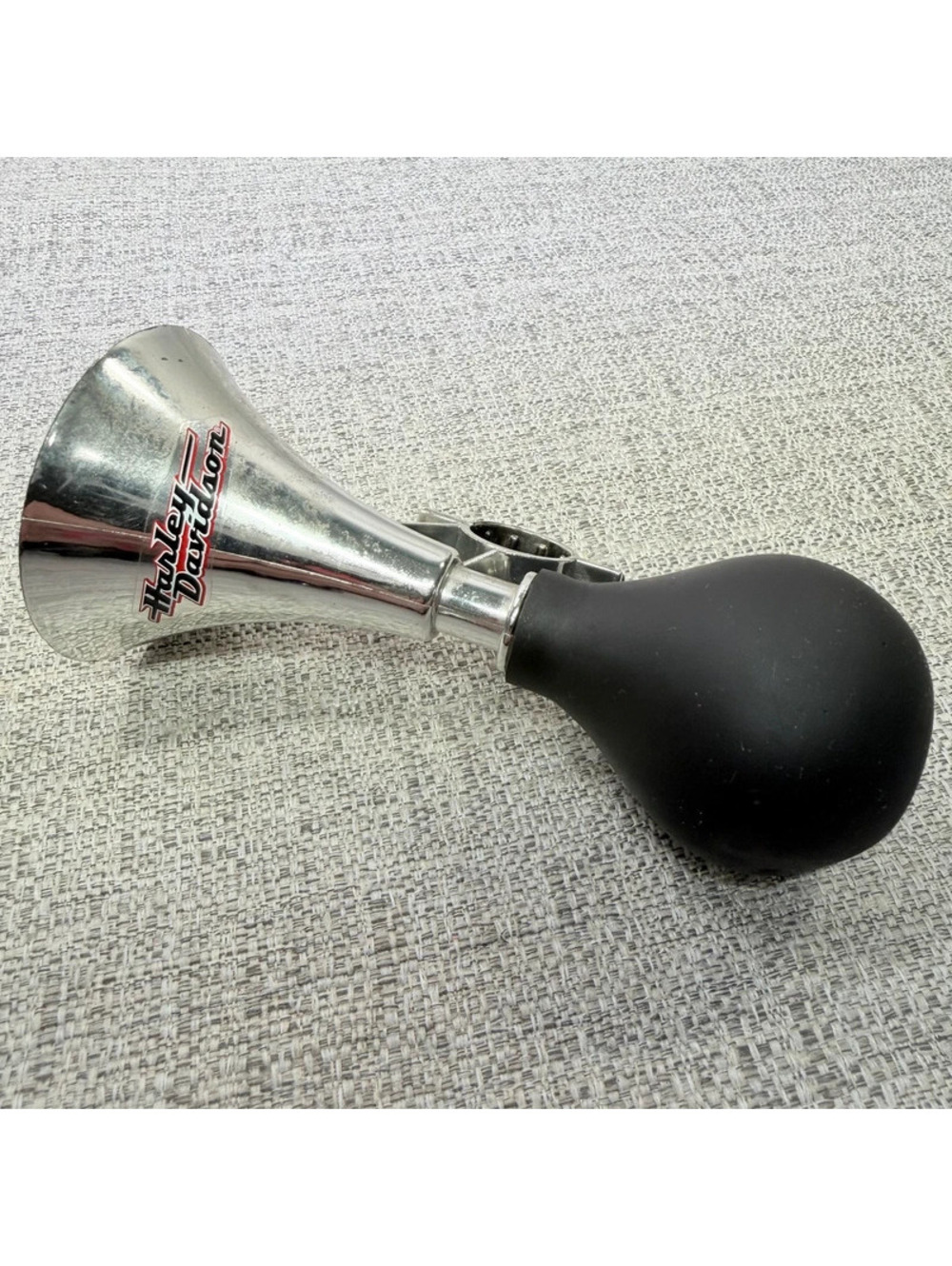 Rare Harley Davidson Bicycle Bike Horn Plastic Chrome Squeeze Bulb Handlebar Mnt